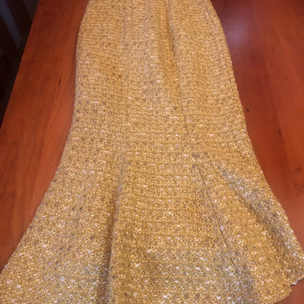St John magnificent skirt silk lined